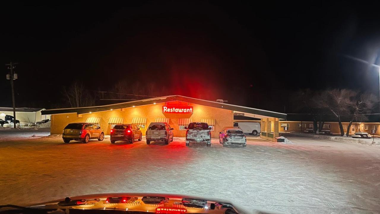 Timberland Inn & Restaurant Swan River Buitenkant foto
